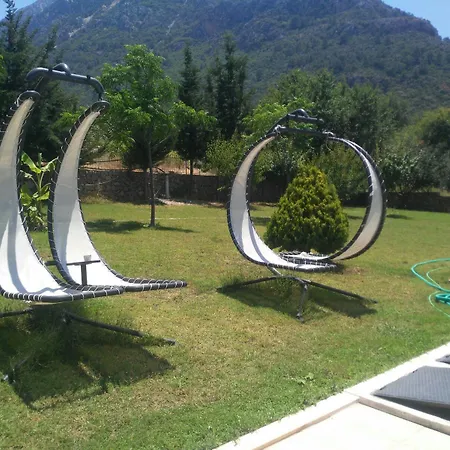 Gold Lion Apart Otel 4*