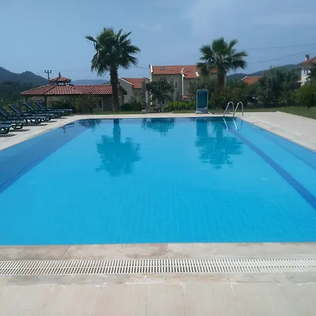 Апарт-отель Gold Lion