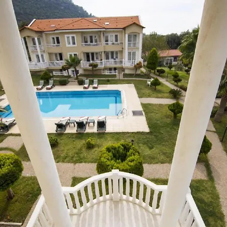 Hotel apartamentowy Gold Lion 4*