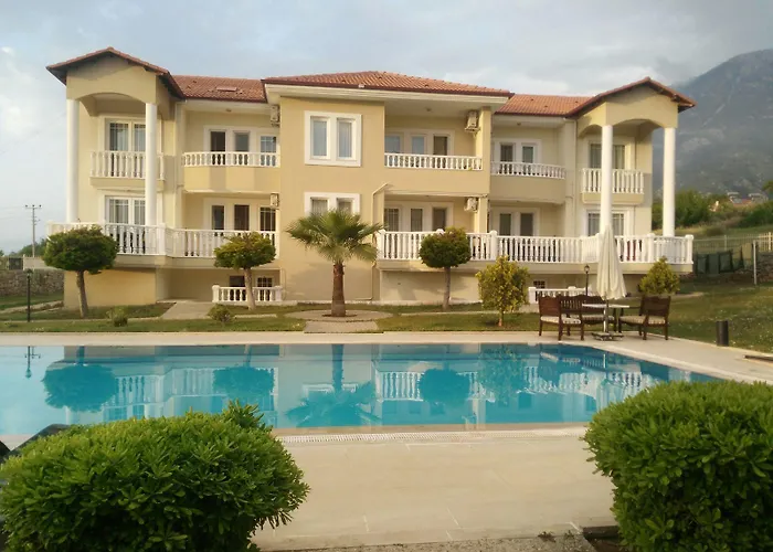 Gold Lion Ξενοδοχείο με διαμερίσματα Ολουντενίζ