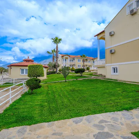 Gold Lion 4* 厄吕代尼兹