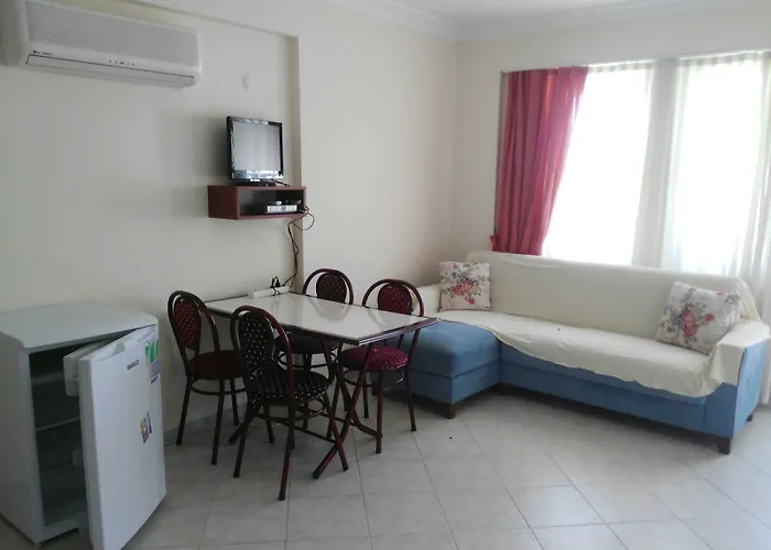 아파트호텔 Gold Lion 올루데니스