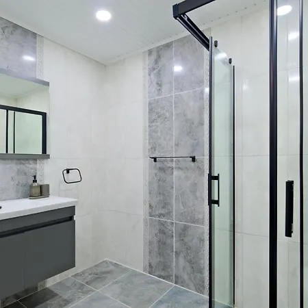 Hotel de apartamente Gold Lion 4*